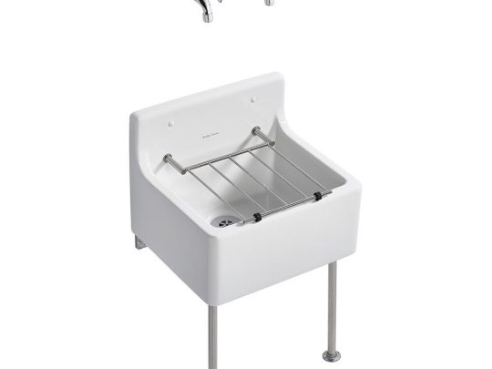 Birch Cleaner's Sink With Bucket Grating